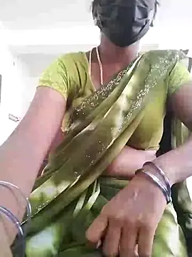 Snapshot of Preethytamilsexy chatting on January 2025 12:07:01 PM Preethytamilsexy online show from January 2025 12:07:01 PM