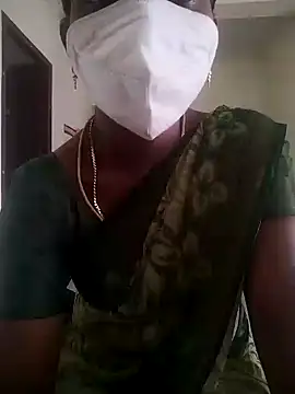 Snapshot of Preethytamilsexy chatting on February 2025 04:28:02 AM Preethytamilsexy online show from February 2025 04:28:02 AM