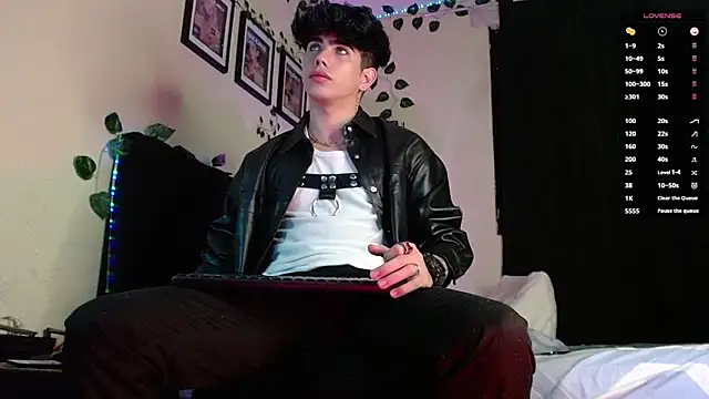 LyleBennett  online show from March 2025 10:57:01 AM