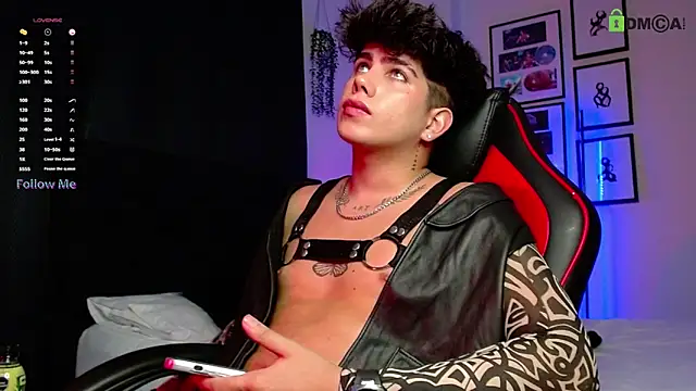 LyleBennett  online show from December 2025 12:14:02 PM