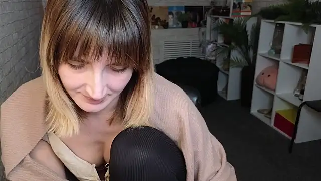 Nika Kitten online show from February 2026 10:00:01 AM