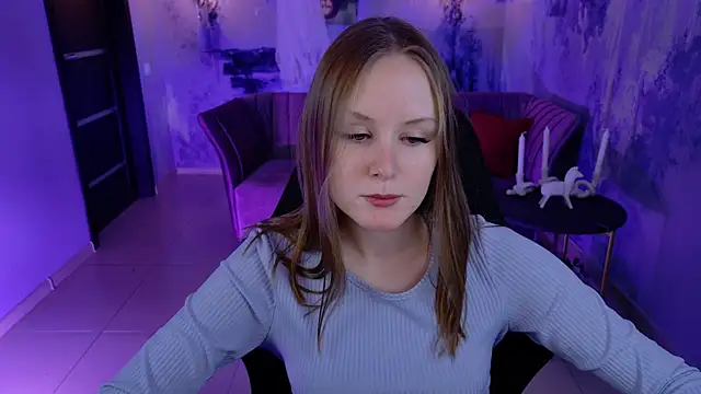 VivienLeeigh online show from December 2024 12:16:02 PM