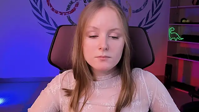 VivienLeeigh online show from February 2025 01:10:02 PM