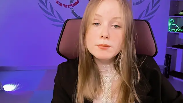 VivienLeeigh online show from February 2025 02:04:01 PM