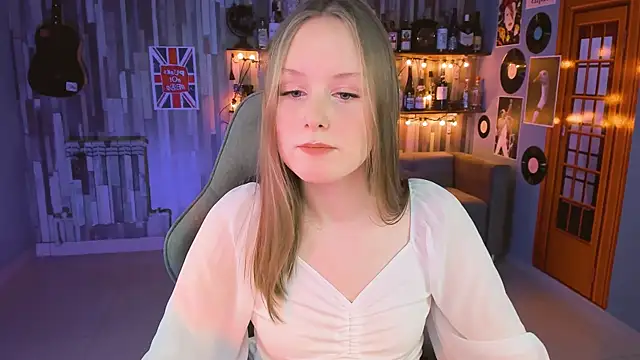 VivienLeeigh online show from March 2025 07:20:02 PM