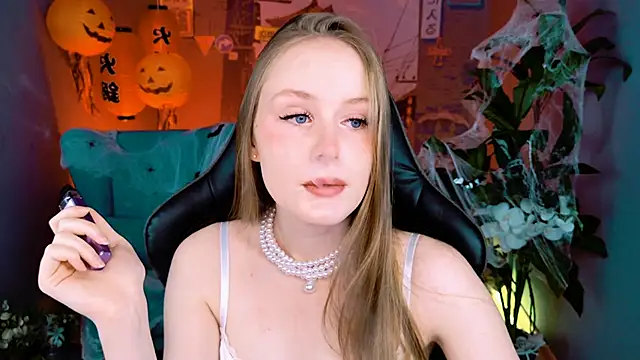 VivienLeeigh online show from October 2025 09:43:02 AM