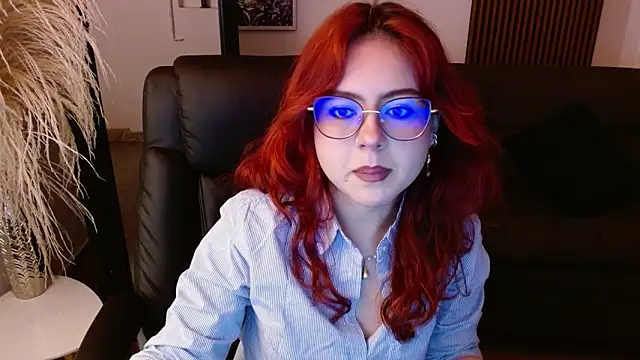 Snapshot of crimson_tati_ chatting on February 2025 04:33:02 AM crimson tati online show from February 2025 04:33:02 AM