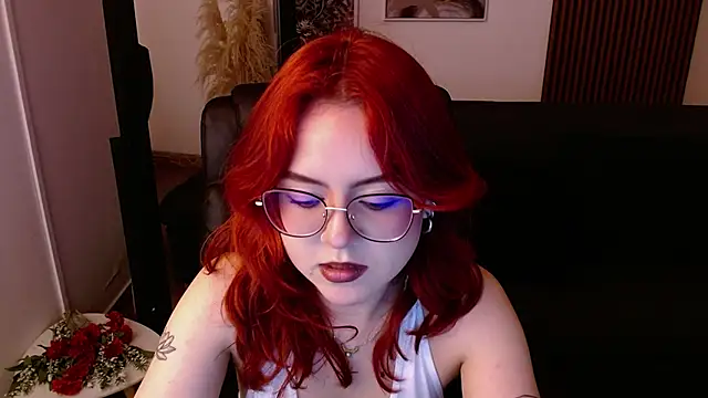 Snapshot of crimson_tati_ chatting on March 2025 04:14:02 AM crimson tati online show from March 2025 04:14:02 AM