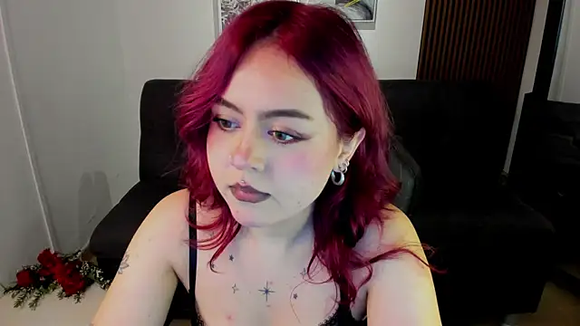 Snapshot of crimson_tati_ chatting on September 2025 03:41:02 AM crimson tati online show from September 2025 03:41:02 AM