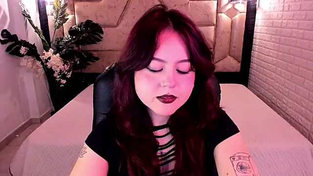 crimson tati  online show from May 2026 05:23:01 AM