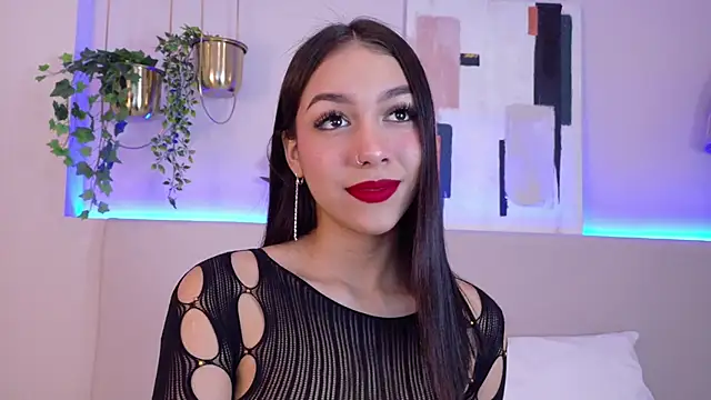 Snapshot of MiaOconner chatting on December 2024 01:22:02 PM MiaOconner online show from December 2024 01:22:02 PM