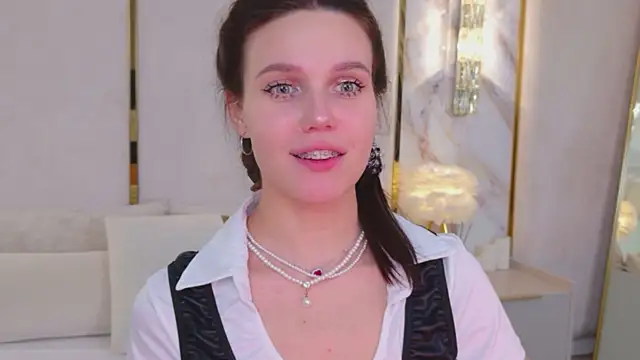 RihannaRose online show from July 2026 05:09:01 PM