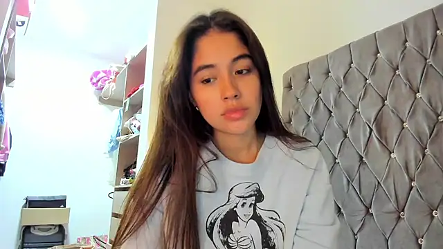 Snapshot of AriaMontgomery chatting on January 2025 09:08:02 AM AriaMontgomery online show from January 2025 09:08:02 AM