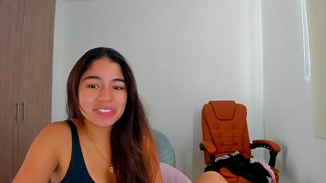 Snapshot of AriaMontgomery chatting on February 2025 06:20:01 PM AriaMontgomery online show from February 2025 06:20:01 PM