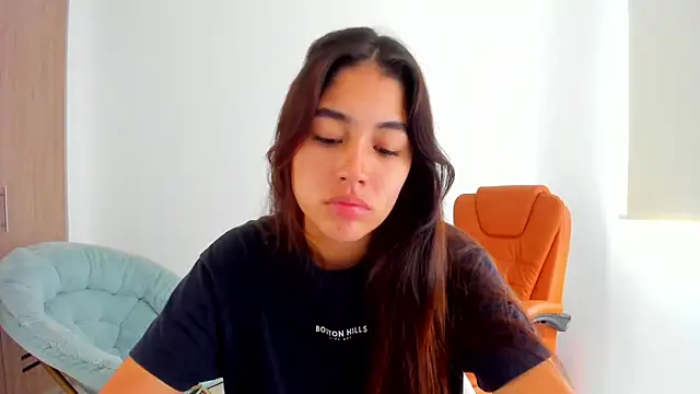 Snapshot of AriaMontgomery chatting on March 2025 06:22:02 PM AriaMontgomery online show from March 2025 06:22:02 PM