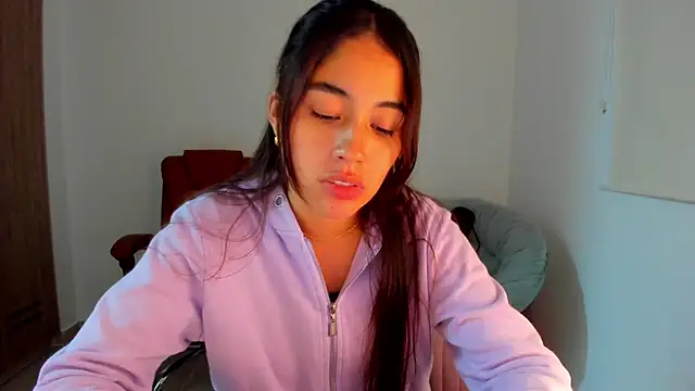 Snapshot of AriaMontgomery chatting on March 2025 03:12:02 AM AriaMontgomery online show from March 2025 03:12:02 AM