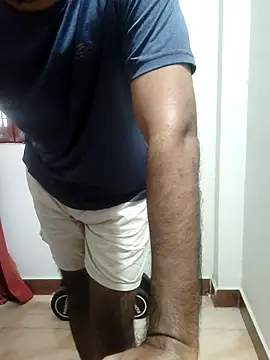 knighttriderr online show from February 2025 03:45:01 AM