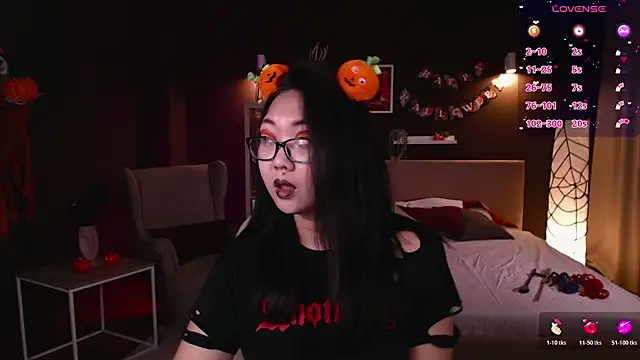 Snapshot of Marine_Vact chatting on October 2025 02:12:01 PM Marine Vact online show from October 2025 02:12:01 PM