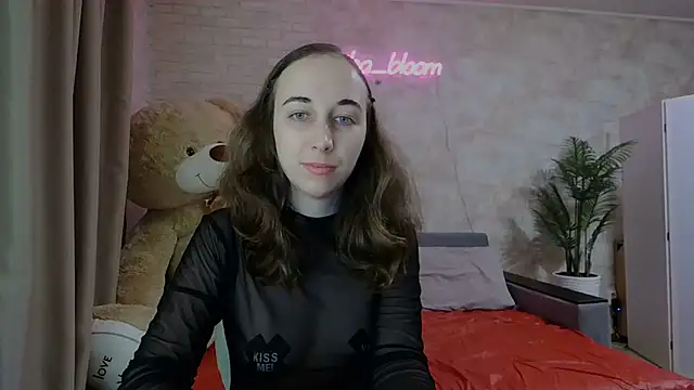 Anika bloom online show from March 2025 09:32:02 PM