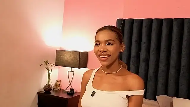 Snapshot of Lily_Miiller chatting on September 2025 09:04:02 PM Lily Miiller online show from September 2025 09:04:02 PM