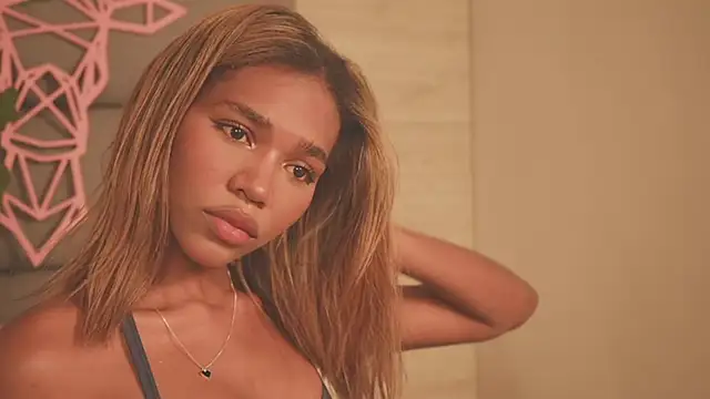 Snapshot of Lily_Miiller chatting on January 2026 08:01:02 PM Lily Miiller online show from January 2026 08:01:02 PM