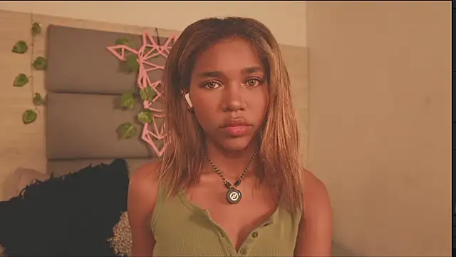 Snapshot of Lily_Miiller chatting on January 2026 09:46:01 PM Lily Miiller online show from January 2026 09:46:01 PM