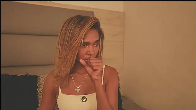 Snapshot of Lily_Miiller chatting on February 2026 09:33:01 PM Lily Miiller online show from February 2026 09:33:01 PM