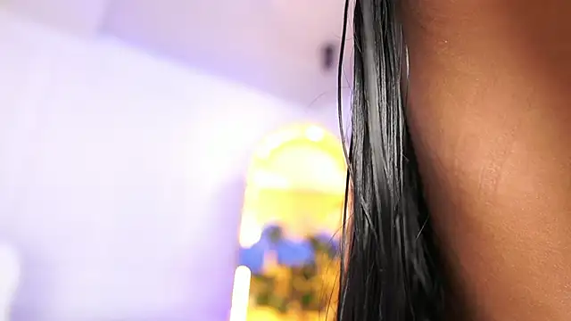 Snapshot of elasummer chatting on January 2026 12:32:02 PM elasummer online show from January 2026 12:32:02 PM