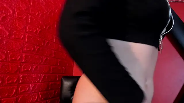 Monttserratt online show from October 2025 07:18:01 PM