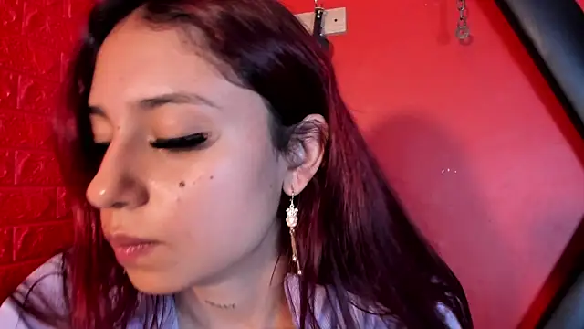 Monttserratt online show from November 2025 07:13:01 PM