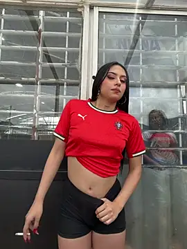 Monttserratt online show from May 2026 04:57:01 PM