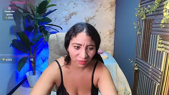 jennaa milf  online show from July 2026 12:01:02 PM