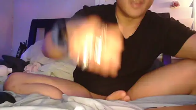 cloudyspun online show from November 2025 01:40:01 AM