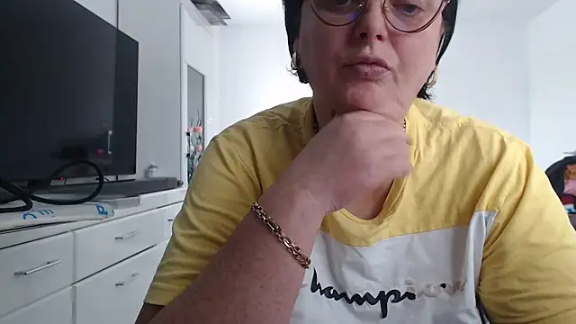 Amandamuller1982 online show from October 2025 08:37:01 AM