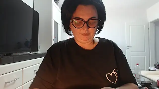 Amandamuller1982 online show from July 2026 01:39:02 PM