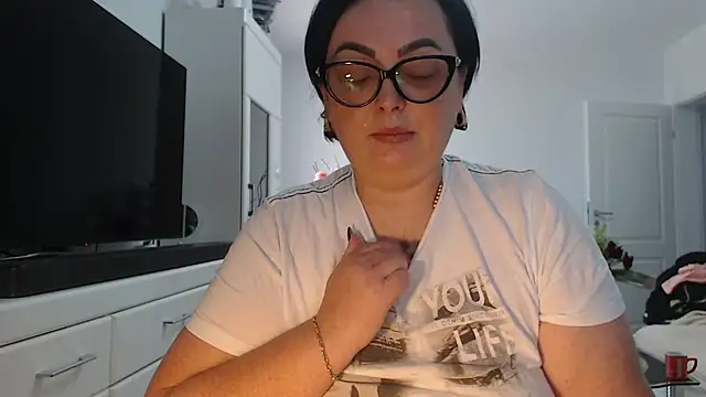 Amandamuller1982 online show from July 2026 07:37:01 AM