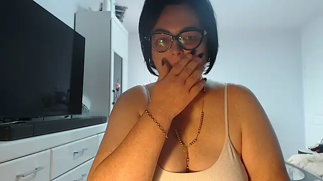 Amandamuller1982 online show from July 2026 07:17:02 AM
