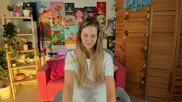 Sharon Evansi online show from December 2024 11:51:02 AM