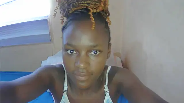 Snapshot of SexyEbonySlender chatting on February 2025 07:58:02 AM SexyEbonySlender online show from February 2025 07:58:02 AM