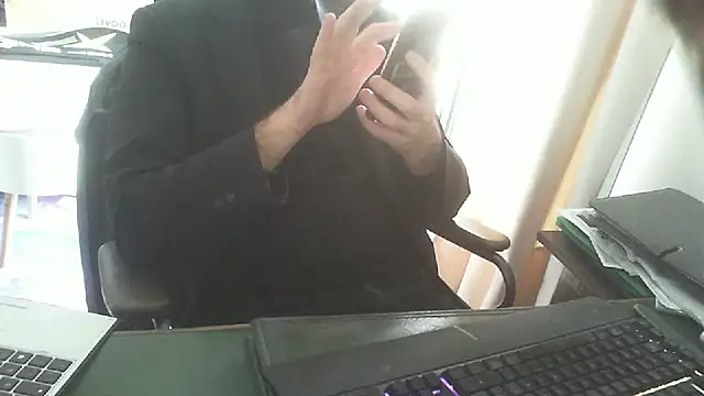 shyfrenchcock1 online show from February 2026 03:01:01 PM