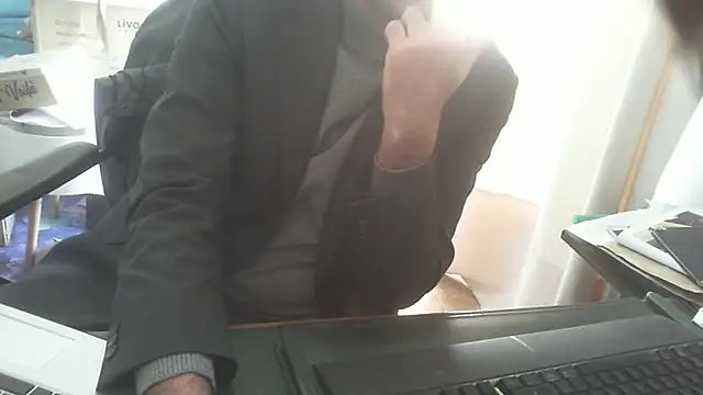 shyfrenchcock1 online show from March 2026 01:28:01 PM