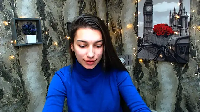 Snapshot of KarolinaRosse_ chatting on January 2025 01:30:01 PM KarolinaRosse online show from January 2025 01:30:01 PM