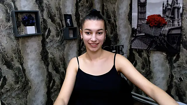 Snapshot of KarolinaRosse_ chatting on January 2025 01:16:02 PM KarolinaRosse online show from January 2025 01:16:02 PM