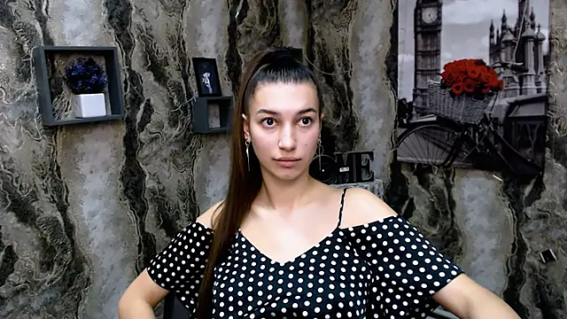 Snapshot of KarolinaRosse_ chatting on January 2025 08:58:01 AM KarolinaRosse online show from January 2025 08:58:01 AM