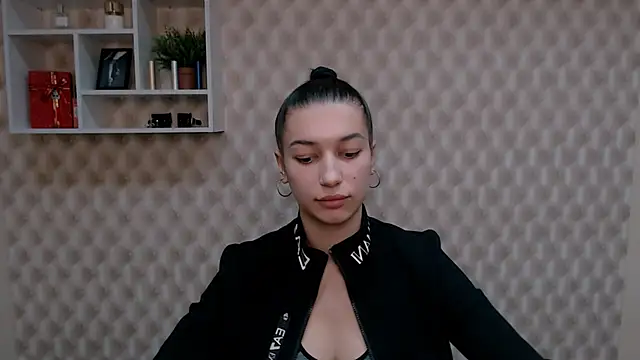 Snapshot of KarolinaRosse_ chatting on January 2025 10:10:02 AM KarolinaRosse online show from January 2025 10:10:02 AM