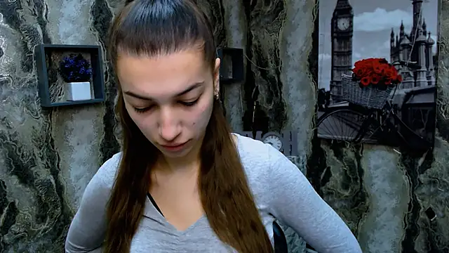 Snapshot of KarolinaRosse_ chatting on January 2025 03:23:02 AM KarolinaRosse online show from January 2025 03:23:02 AM