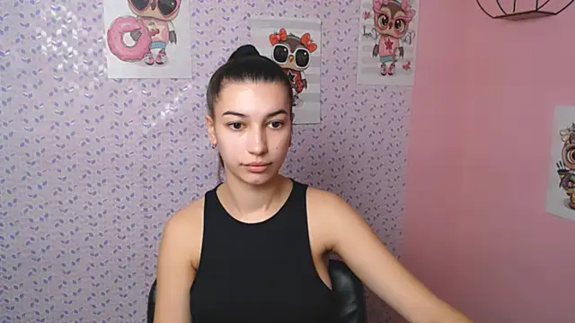Snapshot of KarolinaRosse_ chatting on January 2025 07:07:01 AM KarolinaRosse online show from January 2025 07:07:01 AM