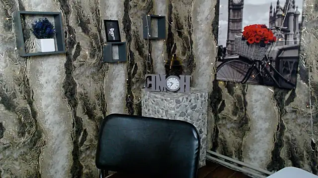 Snapshot of KarolinaRosse_ chatting on February 2025 07:07:02 AM KarolinaRosse online show from February 2025 07:07:02 AM