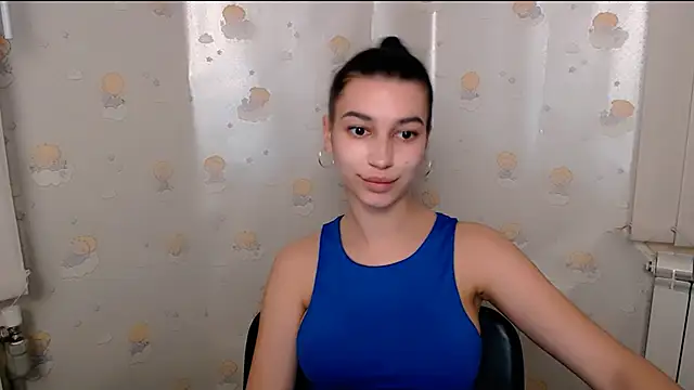 Snapshot of KarolinaRosse_ chatting on February 2025 01:11:02 PM KarolinaRosse online show from February 2025 01:11:02 PM