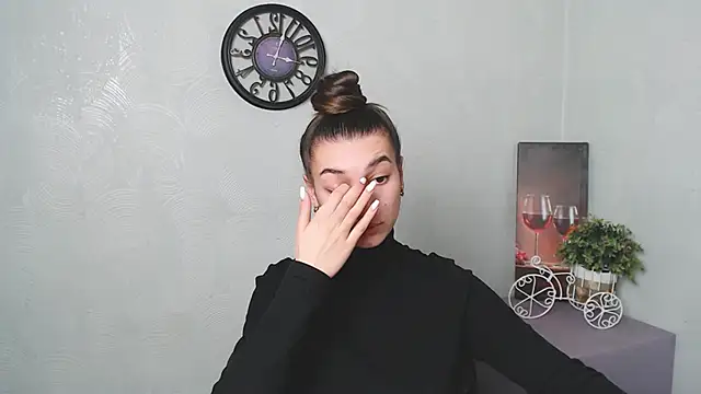 Snapshot of KarolinaRosse_ chatting on February 2025 10:02:01 AM KarolinaRosse online show from February 2025 10:02:01 AM